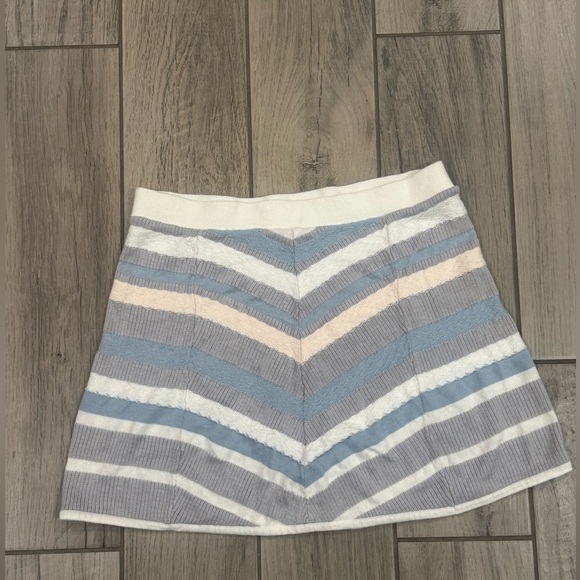 Free People Dresses & Skirts - Free People Chevron Mini Skirt| size Large